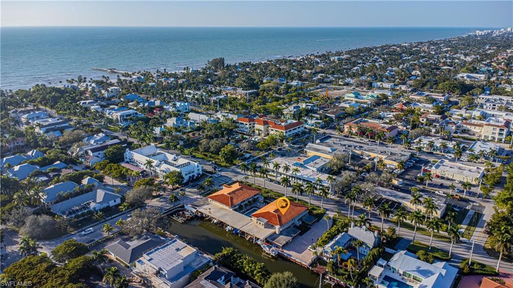 320 14th Ave S 320e, Naples, FL 34102-20