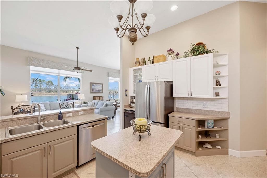1095 Port Orange Way, Naples, FL 34120-14