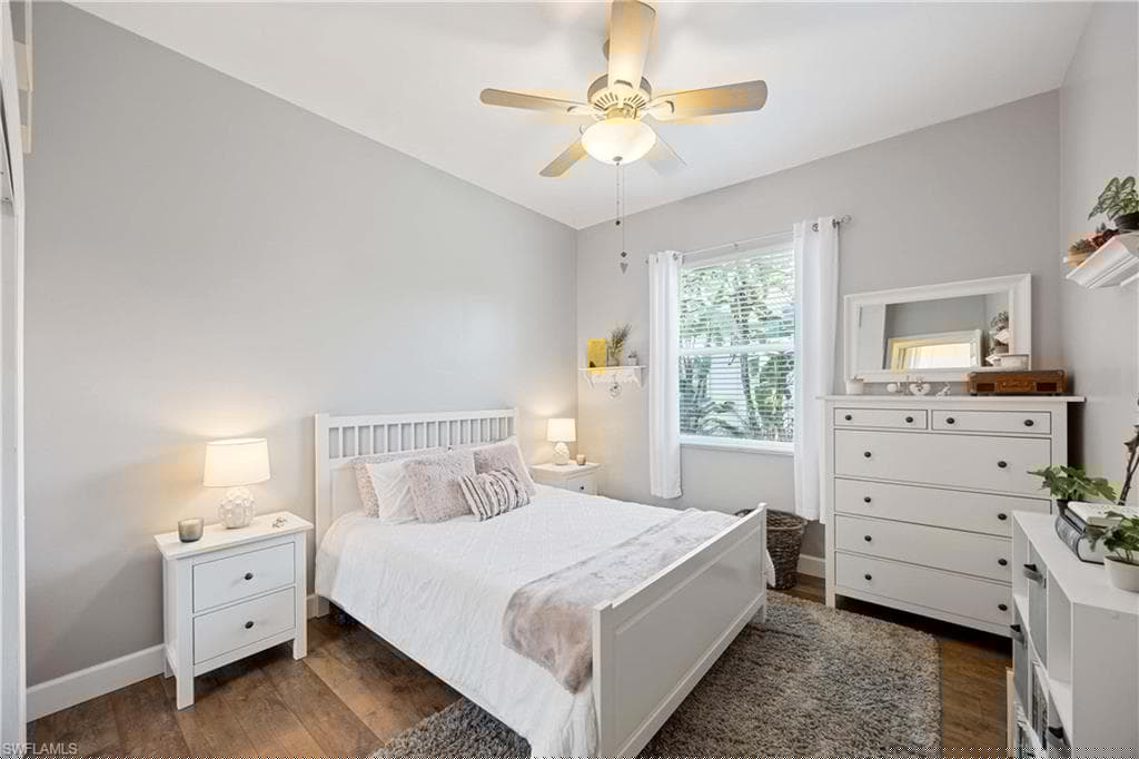 1095 Port Orange Way, Naples, FL 34120-29