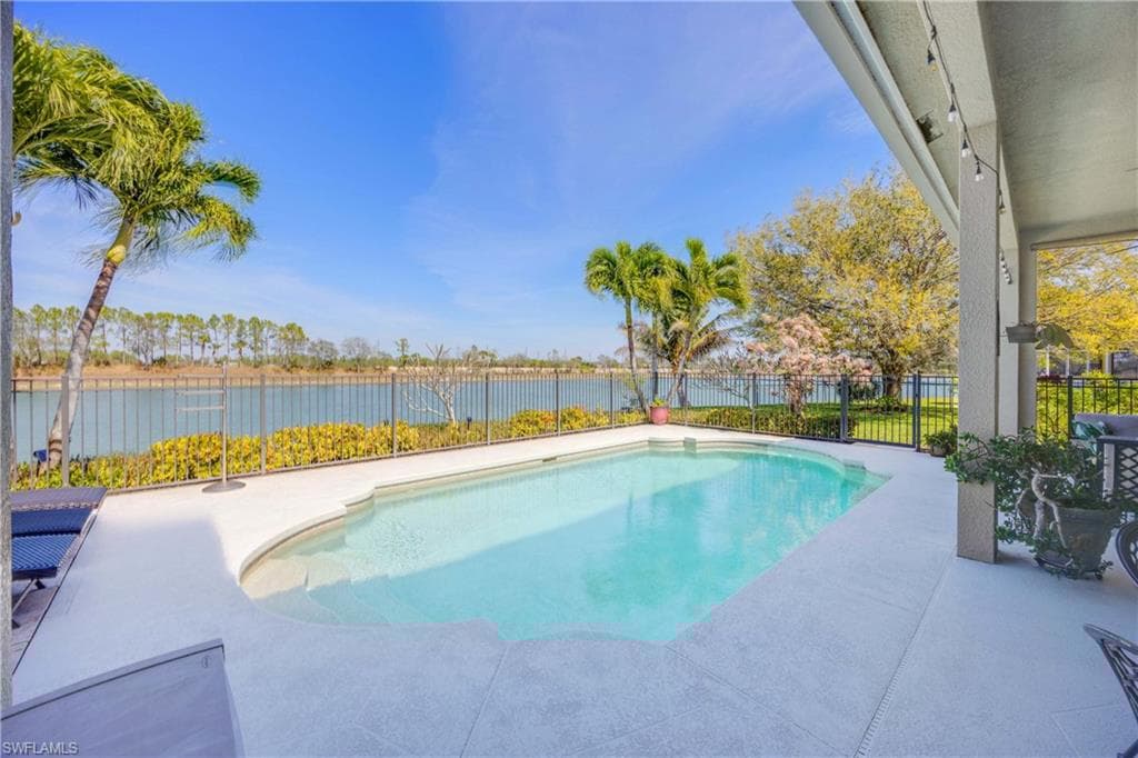 1095 Port Orange Way, Naples, FL 34120-33