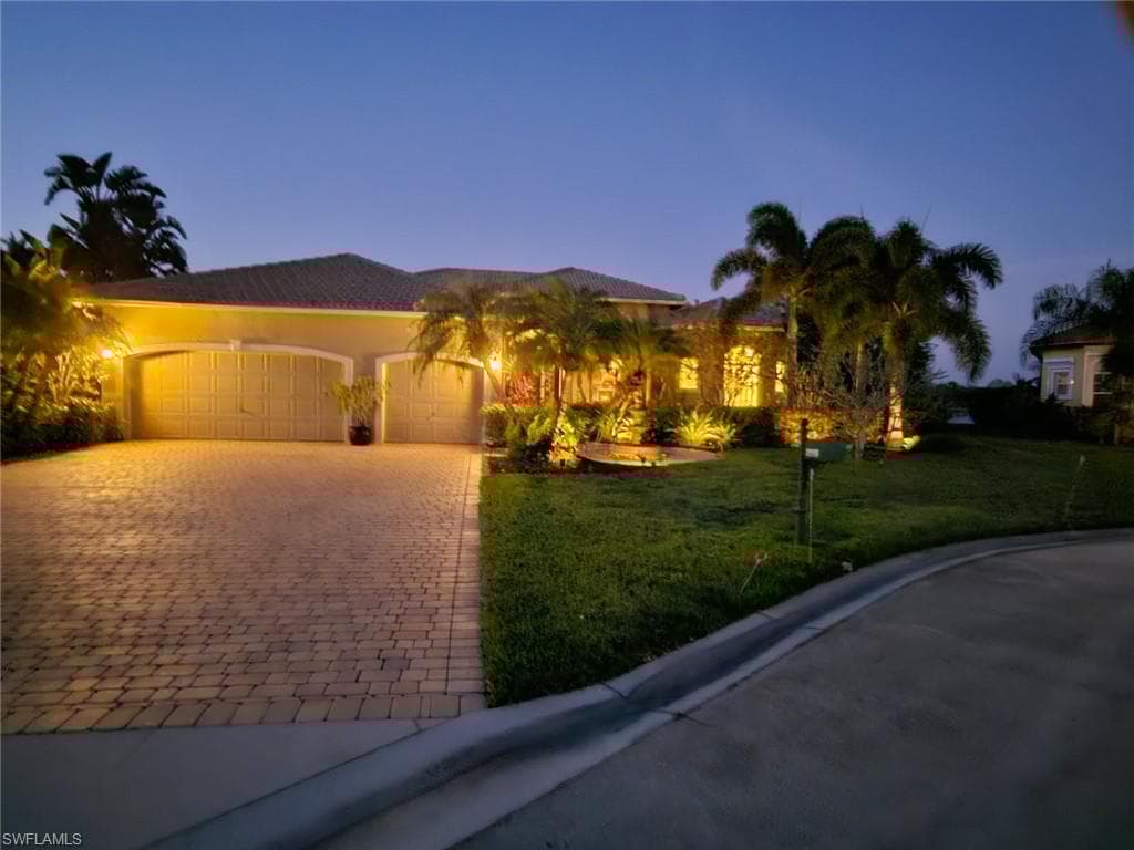 1095 Port Orange Way, Naples, FL 34120-42