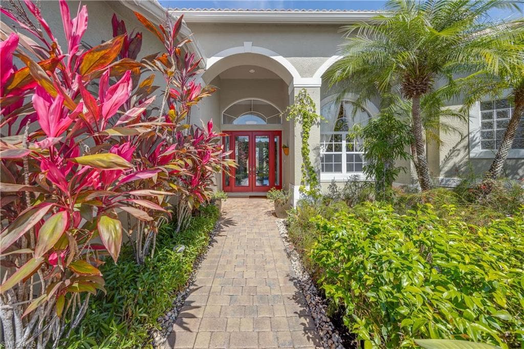 1095 Port Orange Way, Naples, FL 34120-6