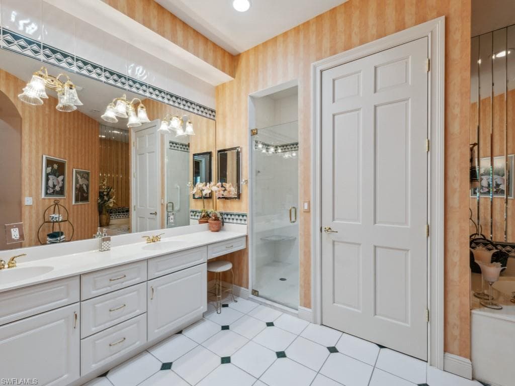 600 Via Mezner 1502, Naples, FL 34108-17