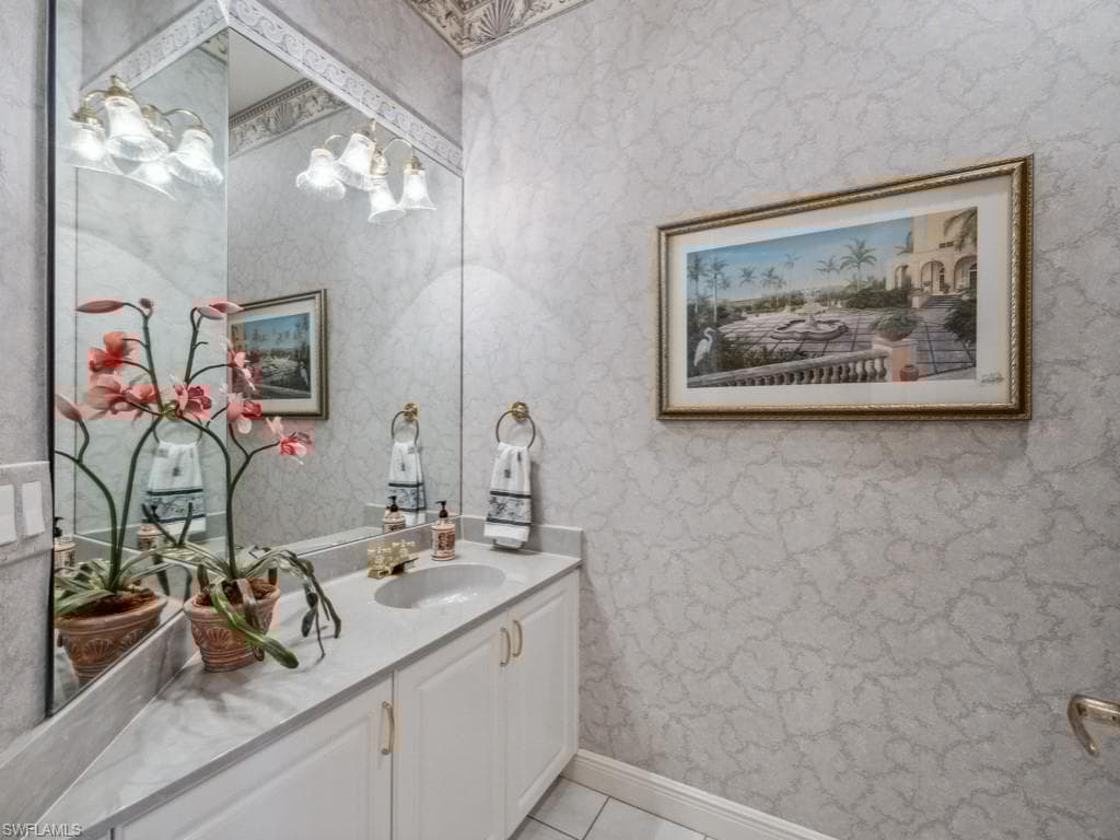 600 Via Mezner 1502, Naples, FL 34108-20