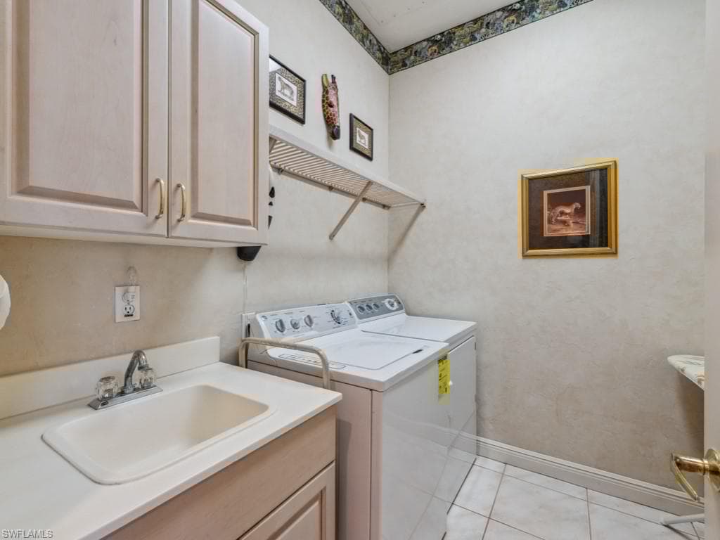 600 Via Mezner 1502, Naples, FL 34108-21
