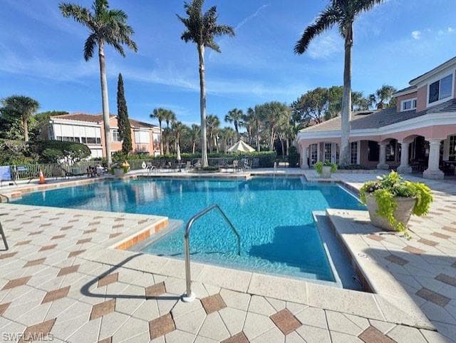600 Via Mezner 1502, Naples, FL 34108-23