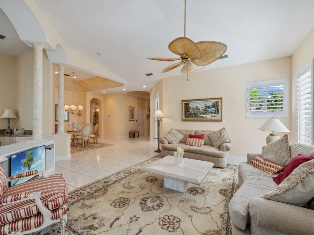 600 Via Mezner 1502, Naples, FL 34108-8