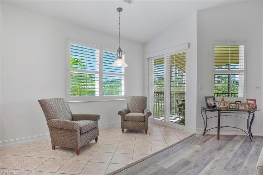 1277 Rialto Way 201, Naples, FL 34114-19