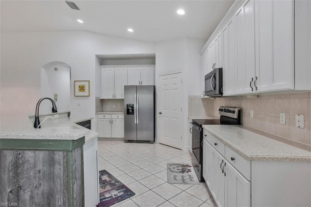1277 Rialto Way 201, Naples, FL 34114-22
