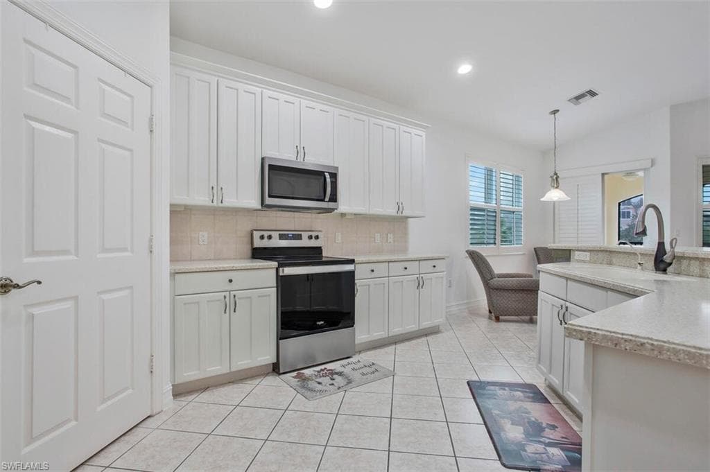 1277 Rialto Way 201, Naples, FL 34114-26