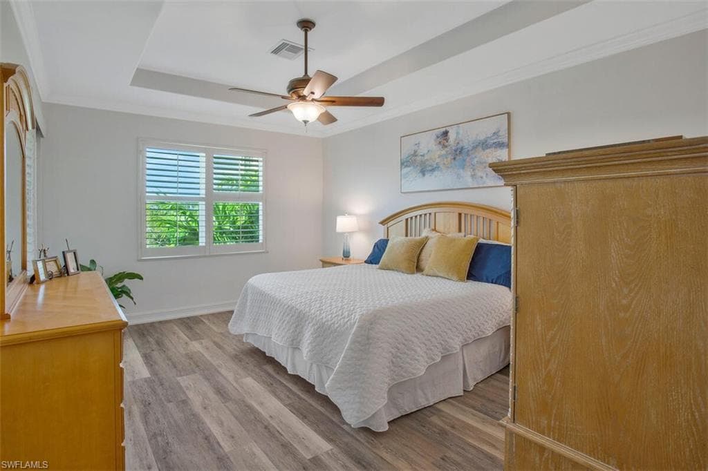 1277 Rialto Way 201, Naples, FL 34114-32