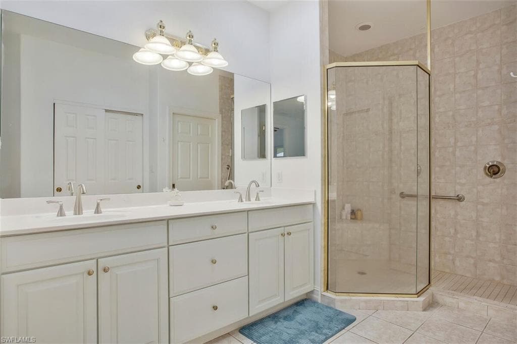 1277 Rialto Way 201, Naples, FL 34114-33