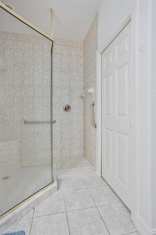 1277 Rialto Way 201, Naples, FL 34114-35