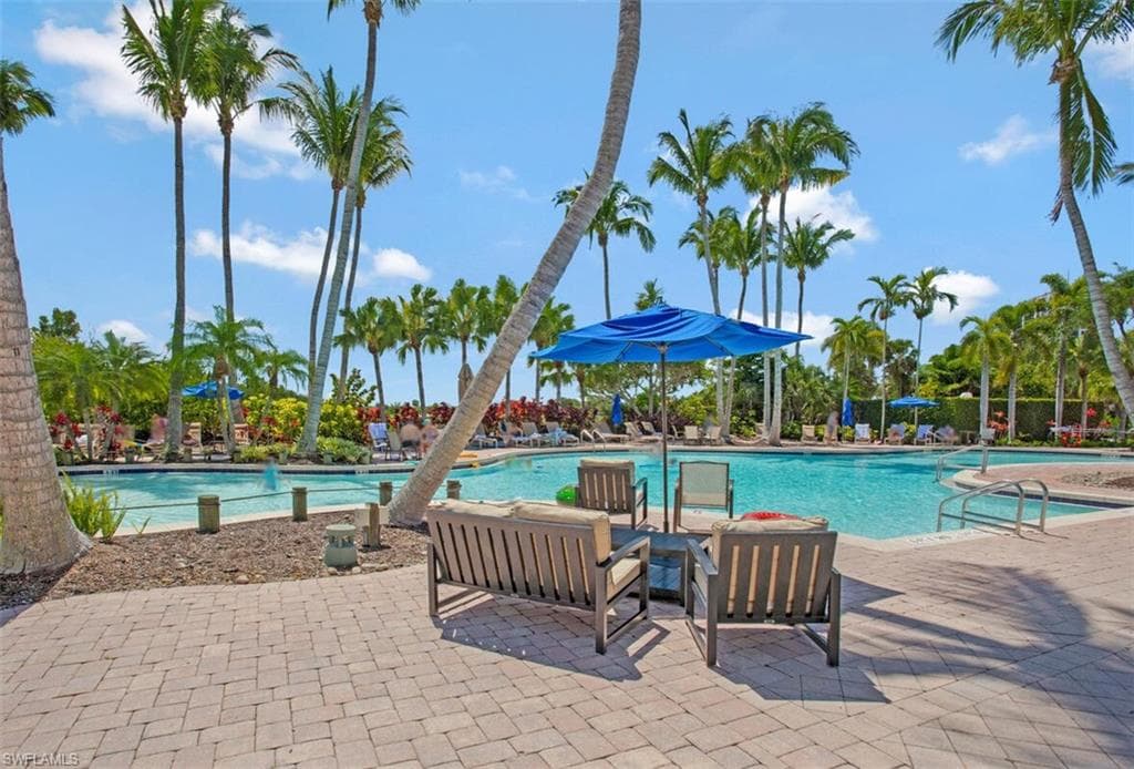 1277 Rialto Way 201, Naples, FL 34114-47