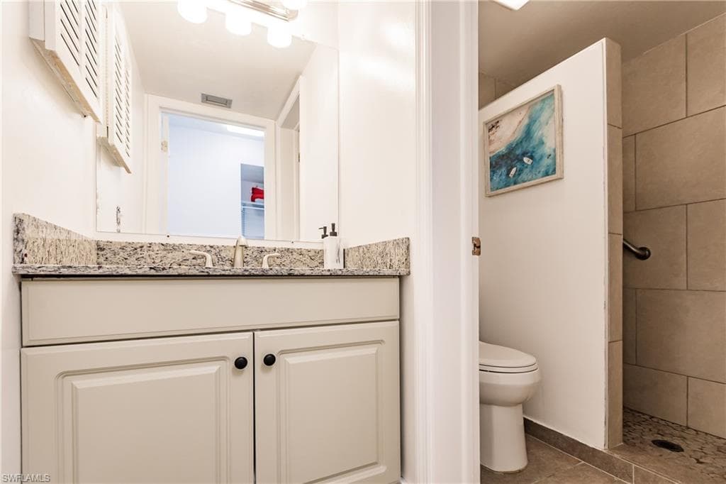 600 Neapolitan Way 152, Naples, FL 34103-12