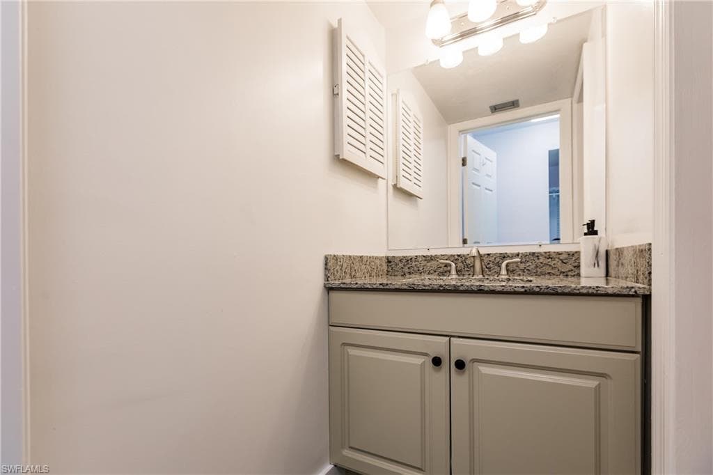 600 Neapolitan Way 152, Naples, FL 34103-13