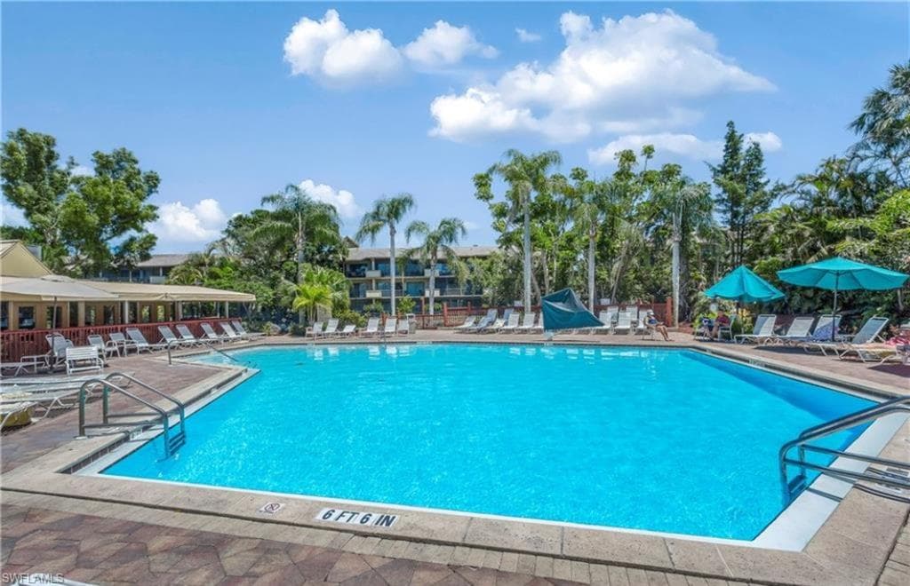 600 Neapolitan Way 152, Naples, FL 34103-24