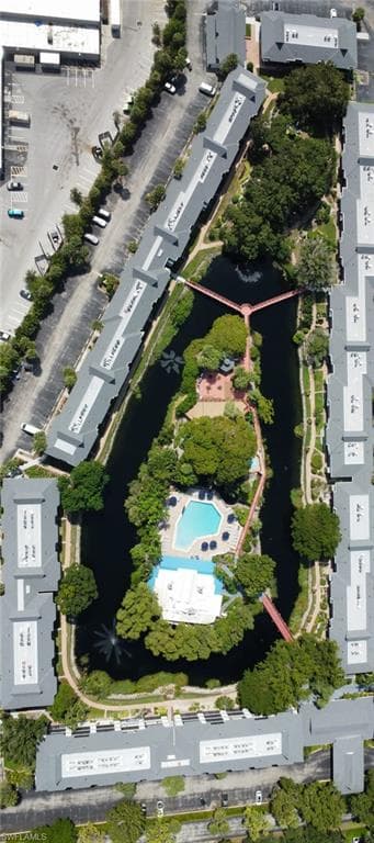 600 Neapolitan Way 152, Naples, FL 34103-27