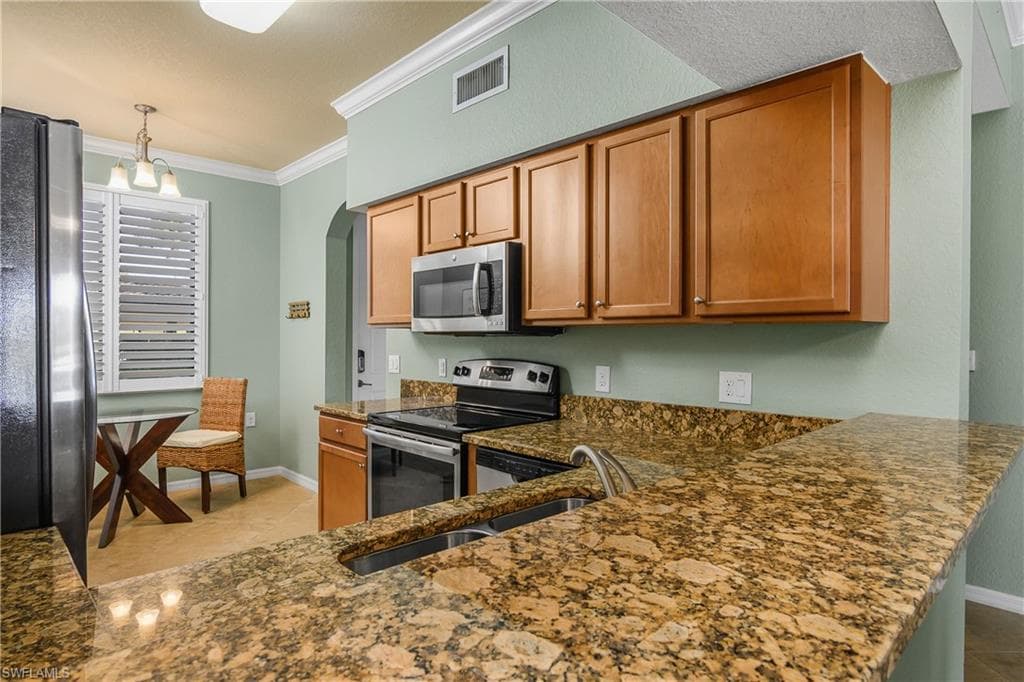 9723 Acqua Ct 315, Naples, FL 34113-11