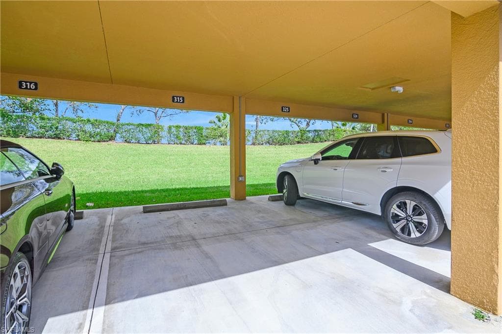 9723 Acqua Ct 315, Naples, FL 34113-23
