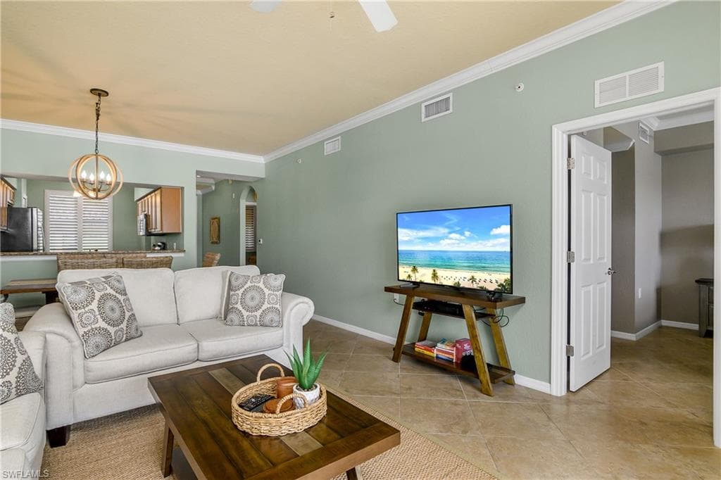 9723 Acqua Ct 315, Naples, FL 34113-5