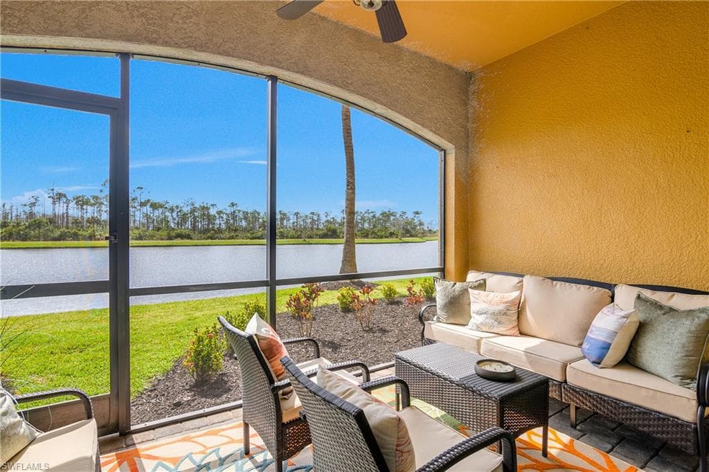 9723 Acqua Ct 315, Naples, FL 34113-7