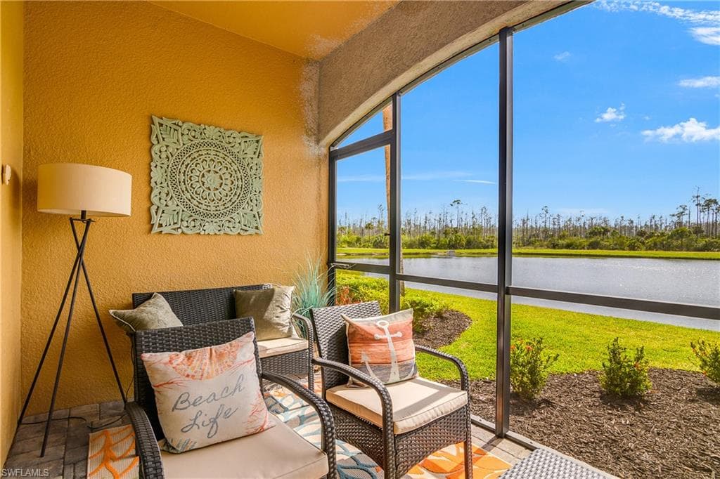 9723 Acqua Ct 315, Naples, FL 34113-8