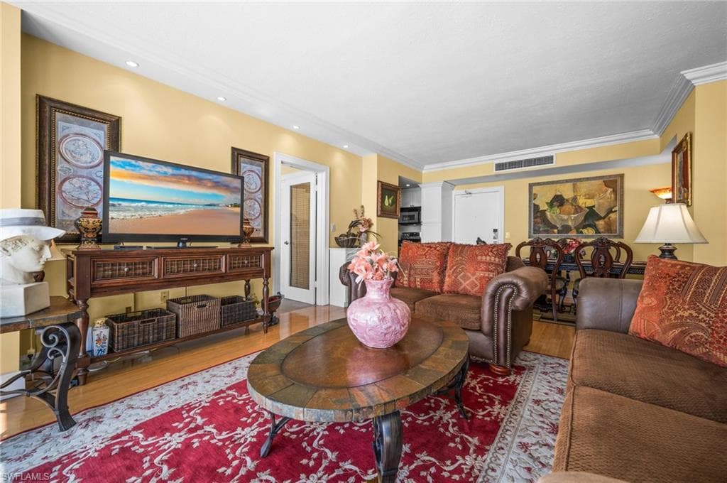 140 Seaview Ct 302n, Marco Island, FL 34145-12