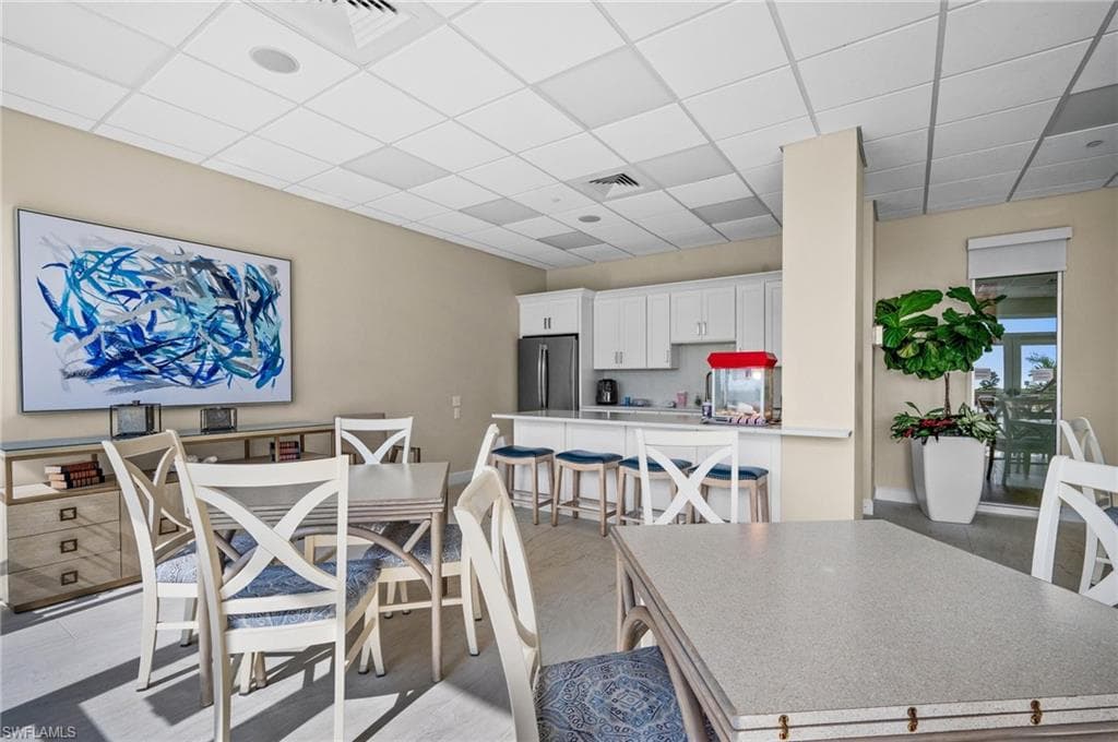 140 Seaview Ct 302n, Marco Island, FL 34145-29