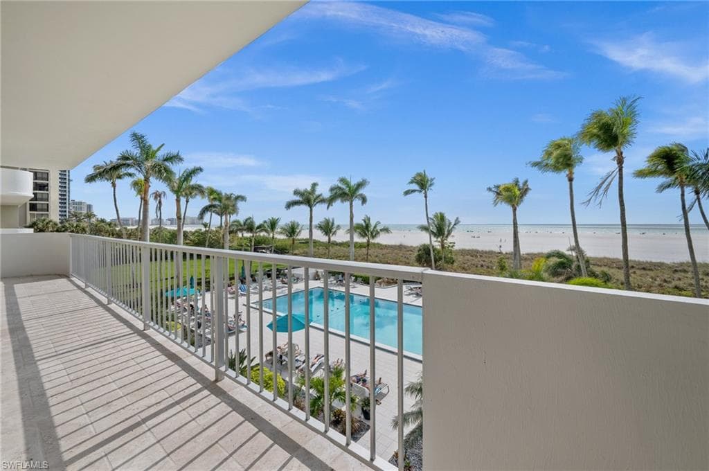 140 Seaview Ct 302n, Marco Island, FL 34145-8