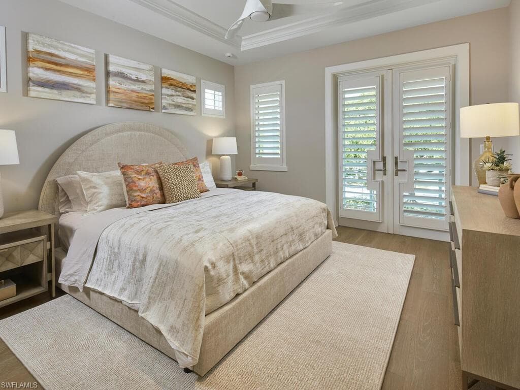 2075 Gordon Dr E, Naples, FL 34102-27