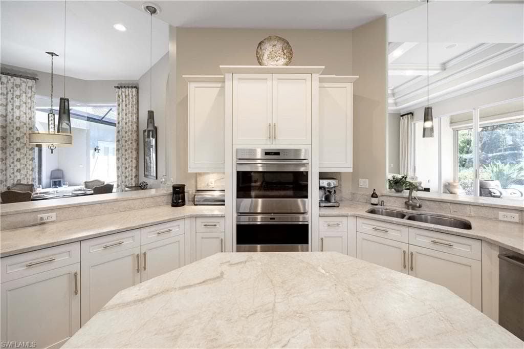 8862 Shenendoah Cir, Naples, FL 34113-20