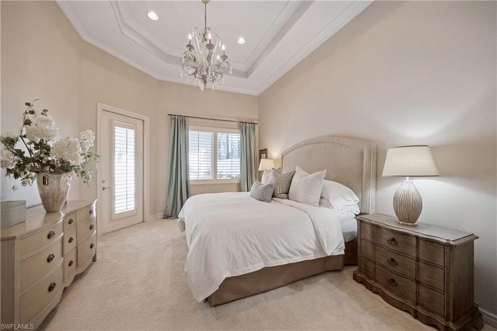 8862 Shenendoah Cir, Naples, FL 34113-24