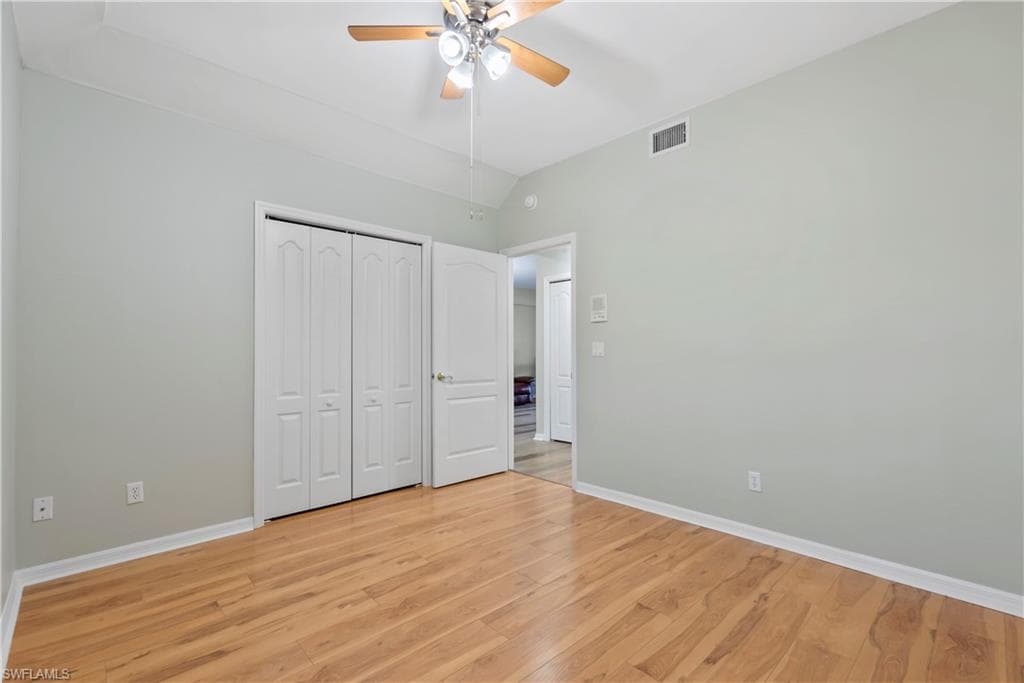 182 Newport Dr 1003, Naples, FL 34114-17