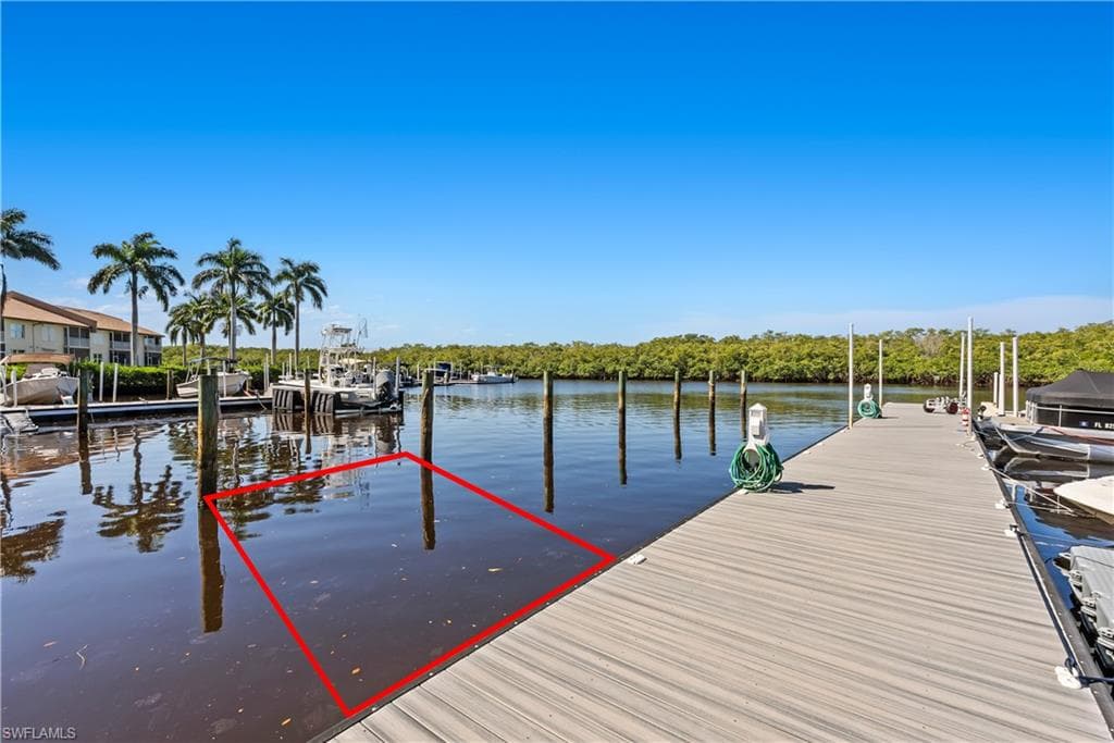 182 Newport Dr 1003, Naples, FL 34114-31