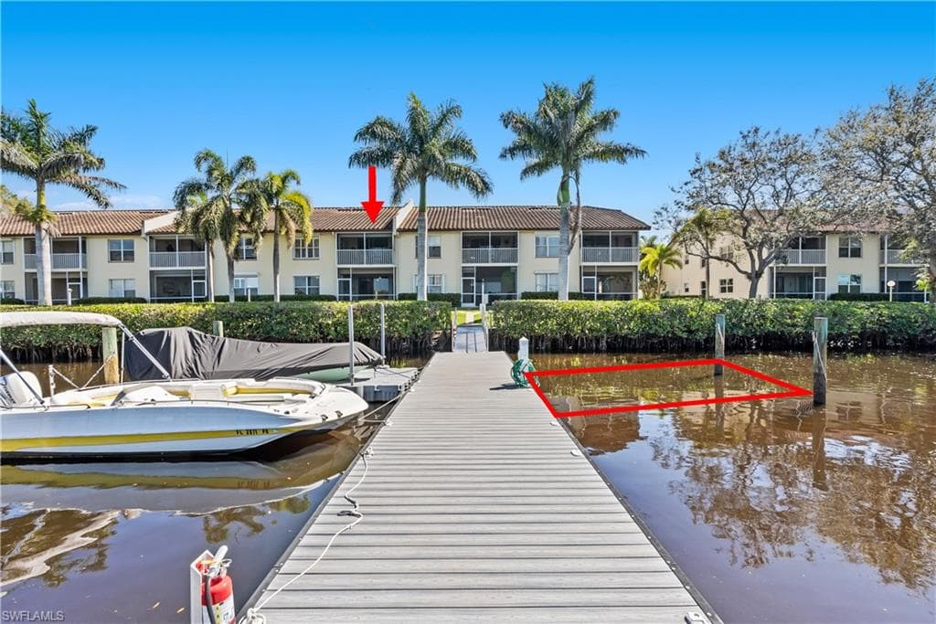 182 Newport Dr 1003, Naples, FL 34114-33
