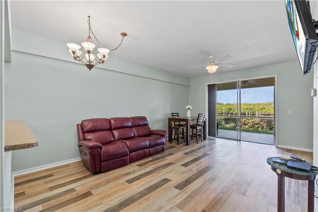 182 Newport Dr 1003, Naples, FL 34114-5