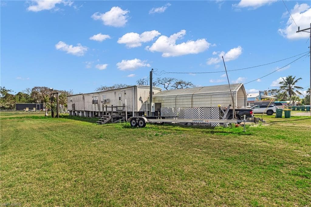 224 Mamie St, Chokoloskee, FL 34138-4