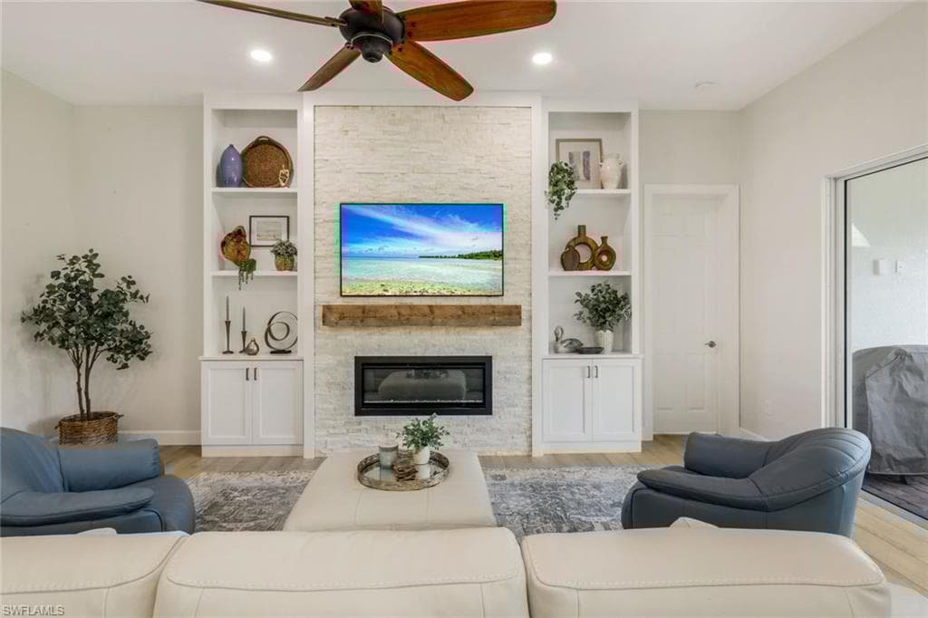 9308 Fieldstone Ln, Naples, FL 34120-12