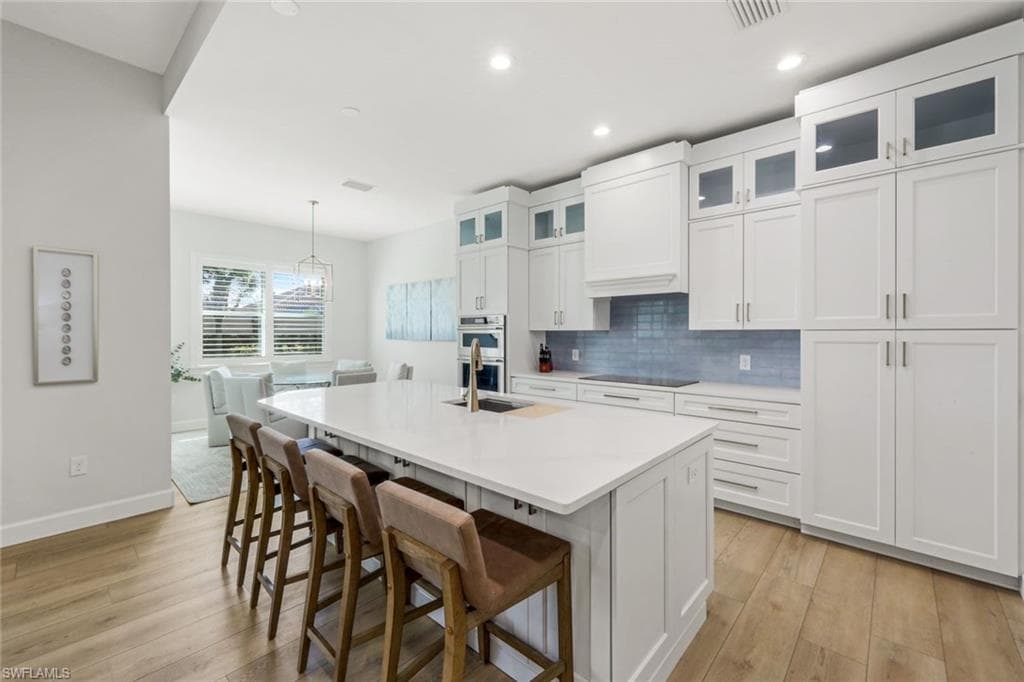 9308 Fieldstone Ln, Naples, FL 34120-5