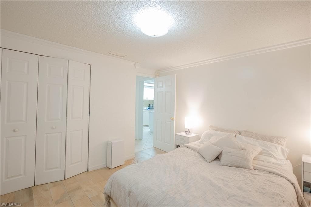 5215 Treetops Dr I, Naples, FL 34113-11