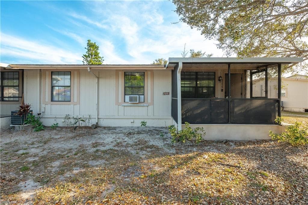 5215 Treetops Dr I, Naples, FL 34113-1