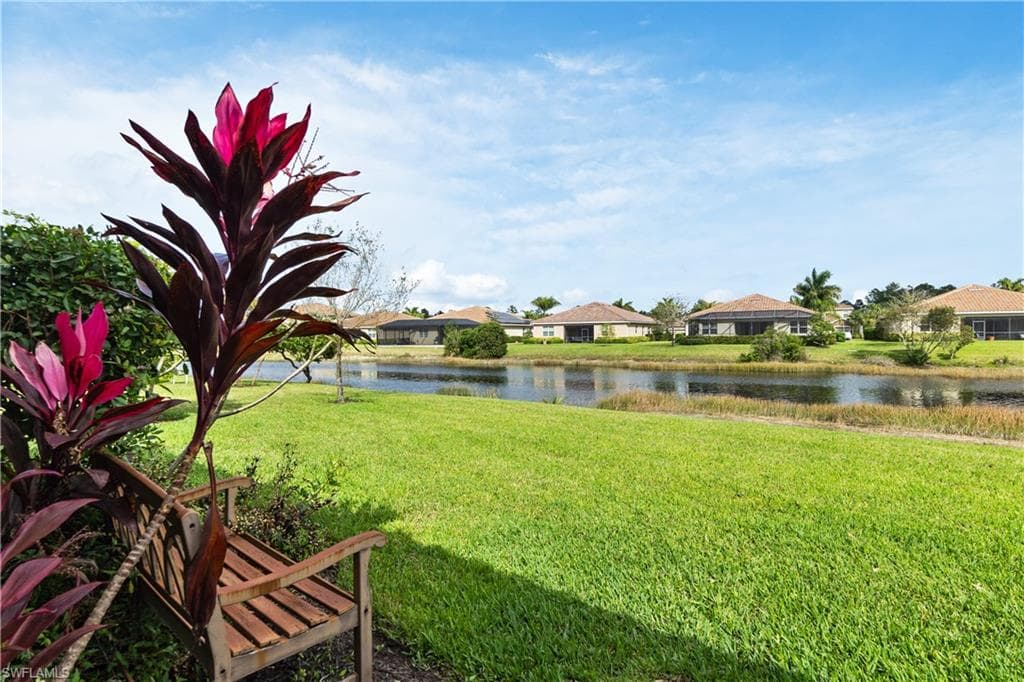 2290 Vermont Ln, Naples, FL 34120-21