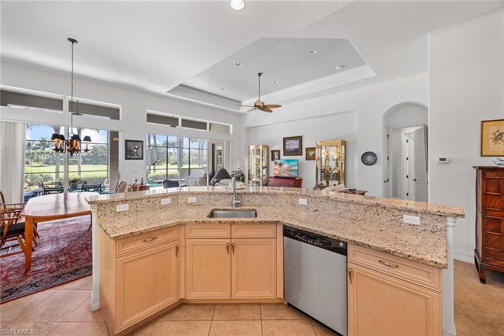 6574 Caldecott Dr, Naples, FL 34113-13