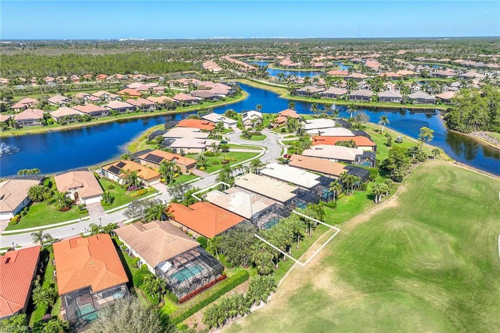6574 Caldecott Dr, Naples, FL 34113-28