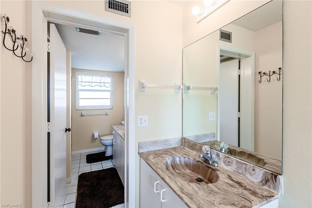 129 Collier Blvd B-405, Marco Island, FL 34145-10