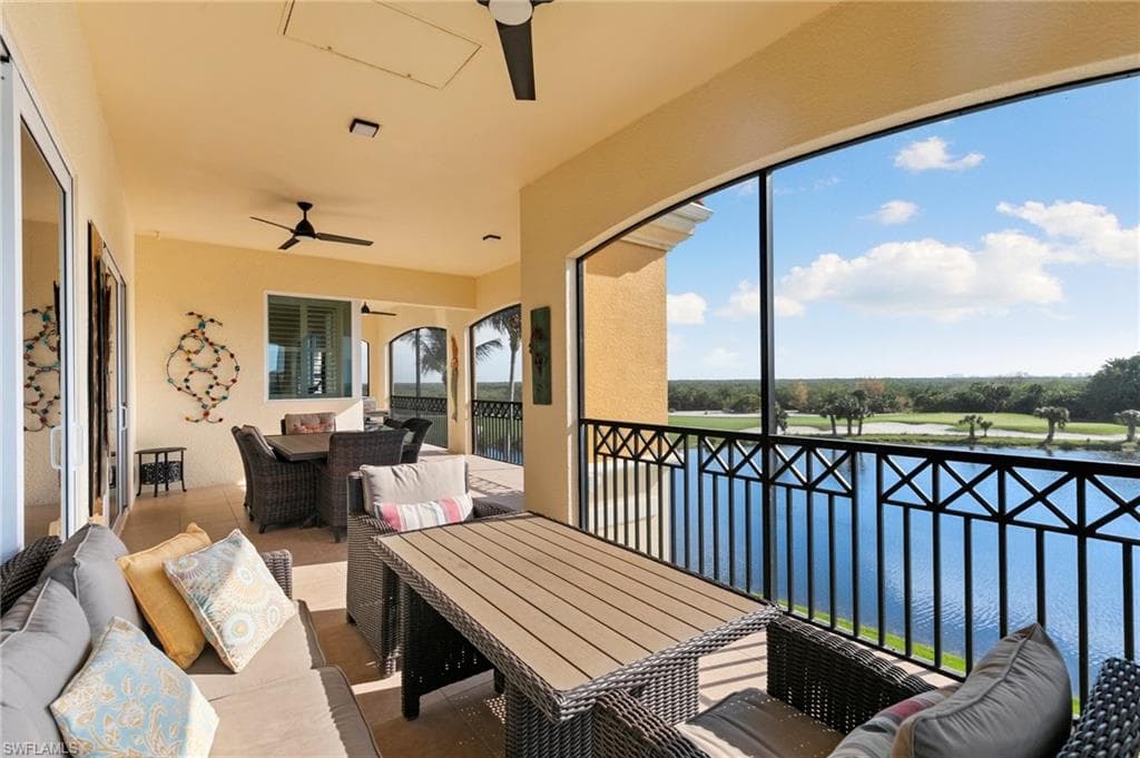 1494 Borghese Ln 301, Naples, FL 34114-1