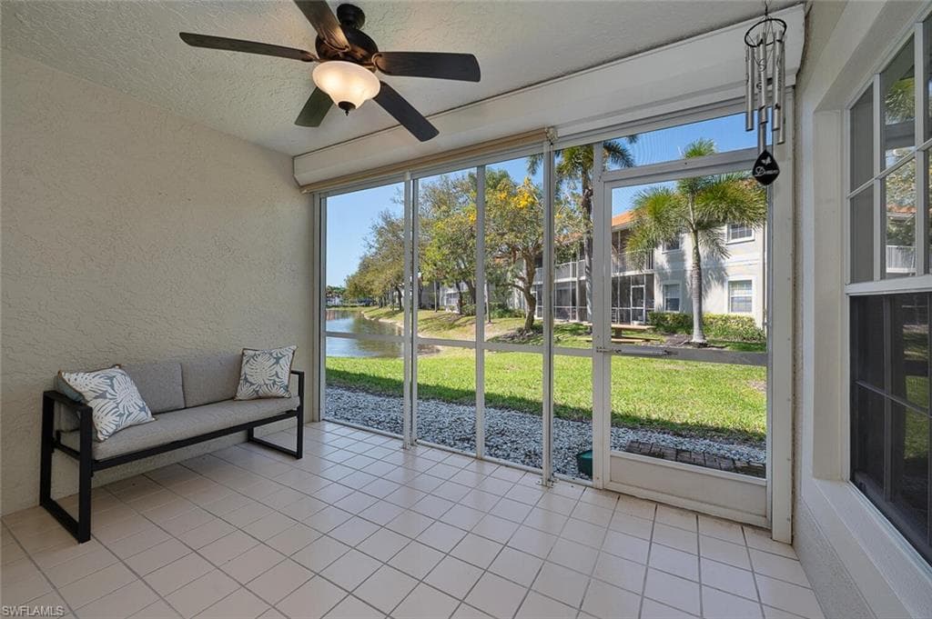 2585 Old Groves Rd 104, Naples, FL 34109-10