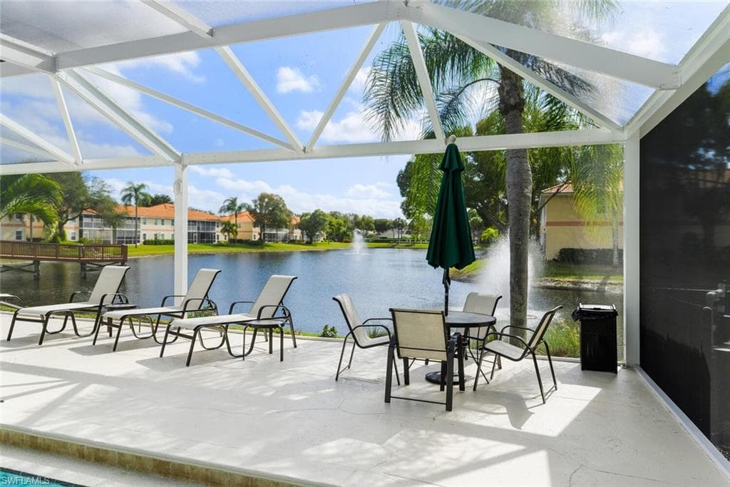 2585 Old Groves Rd 104, Naples, FL 34109-35