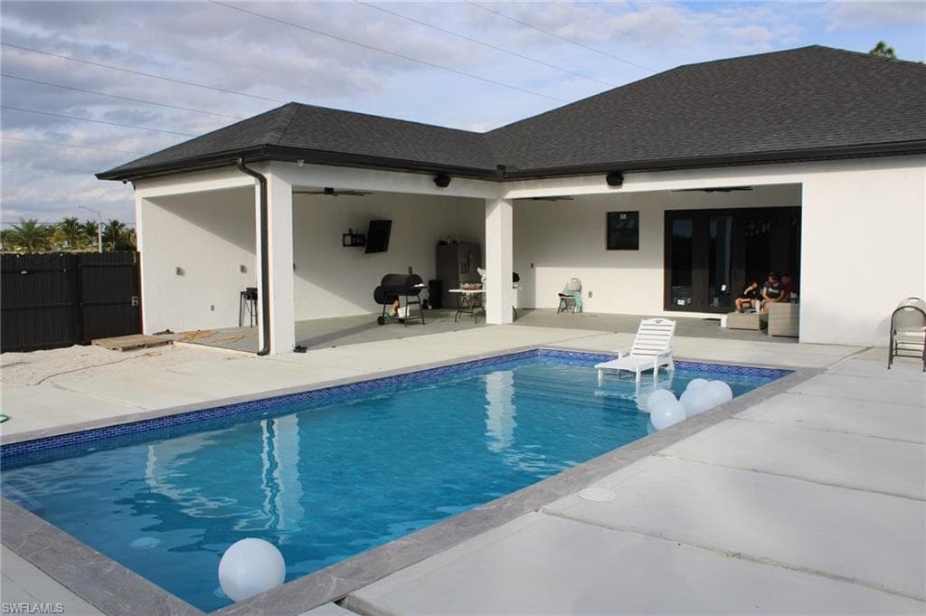 4067 33rd Ave NE, Naples, FL 34120-20